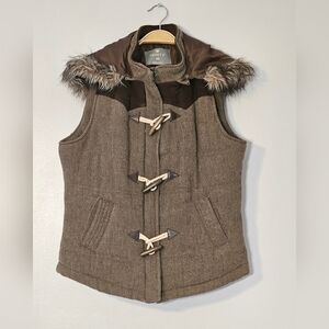 Vanity Women's Herringbone Hooded Vest, Sz M